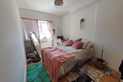 undefined, Flat 4, 16 Mundy Place, Cathays