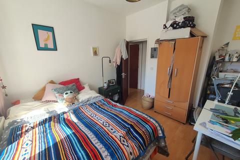 undefined, Flat 4, 16 Mundy Place, Cathays