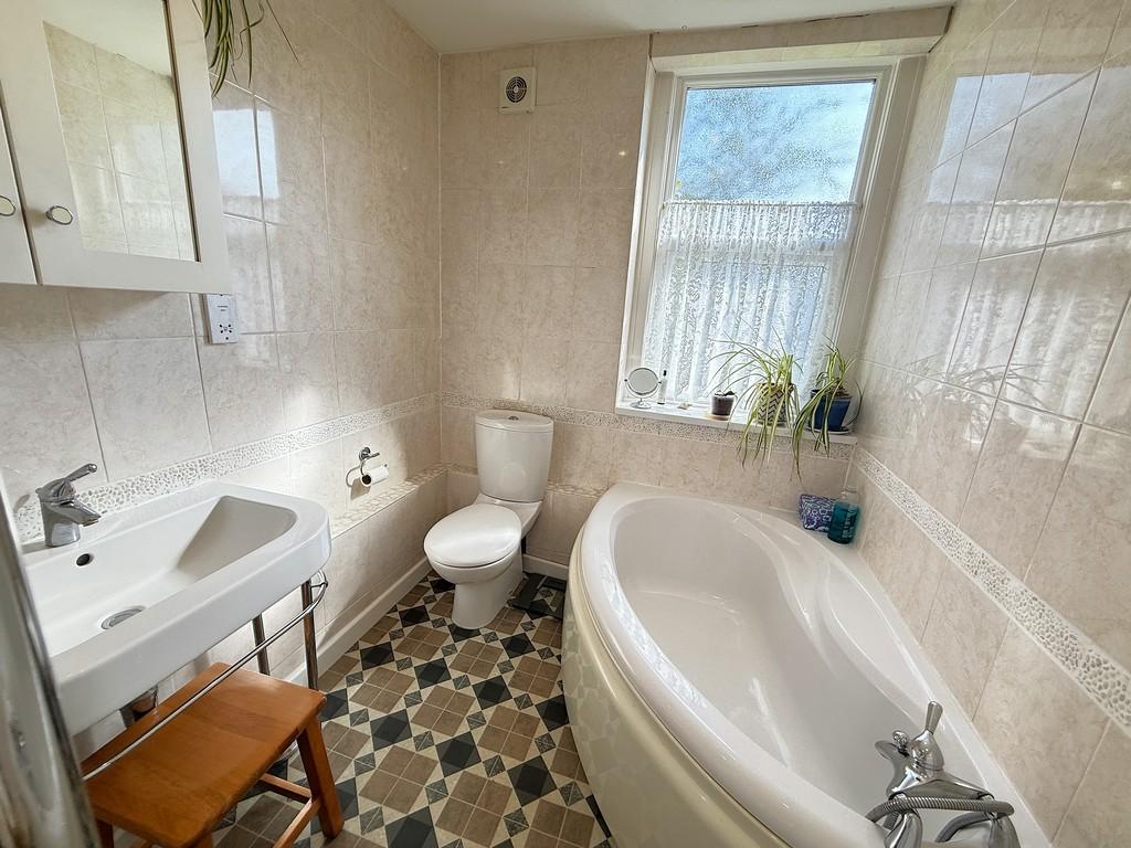 Gf bathroom