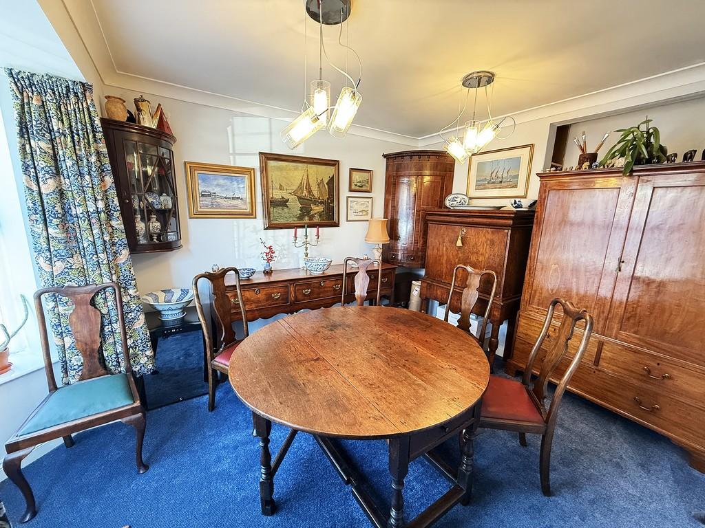 Dining room 2