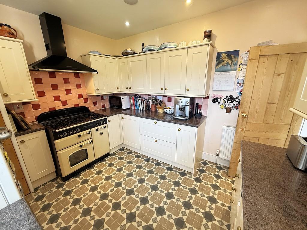 Kitchen 2