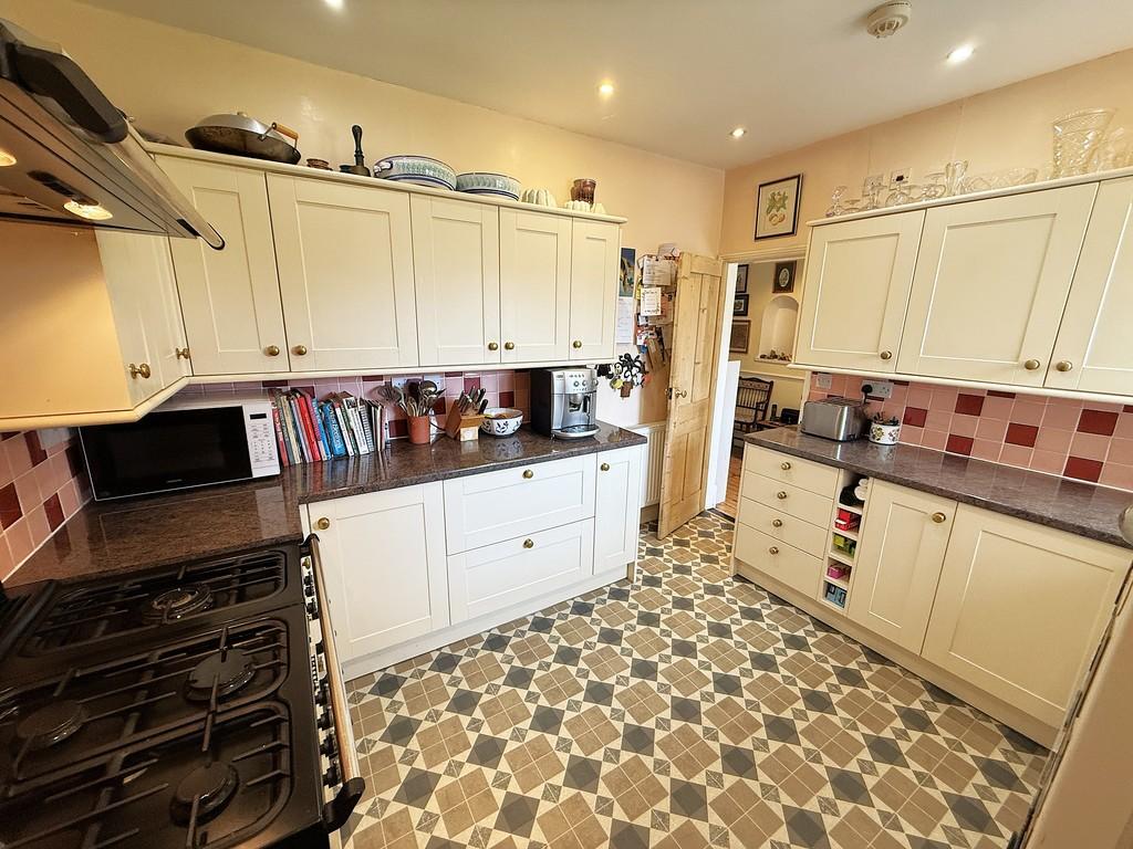 Kitchen 3