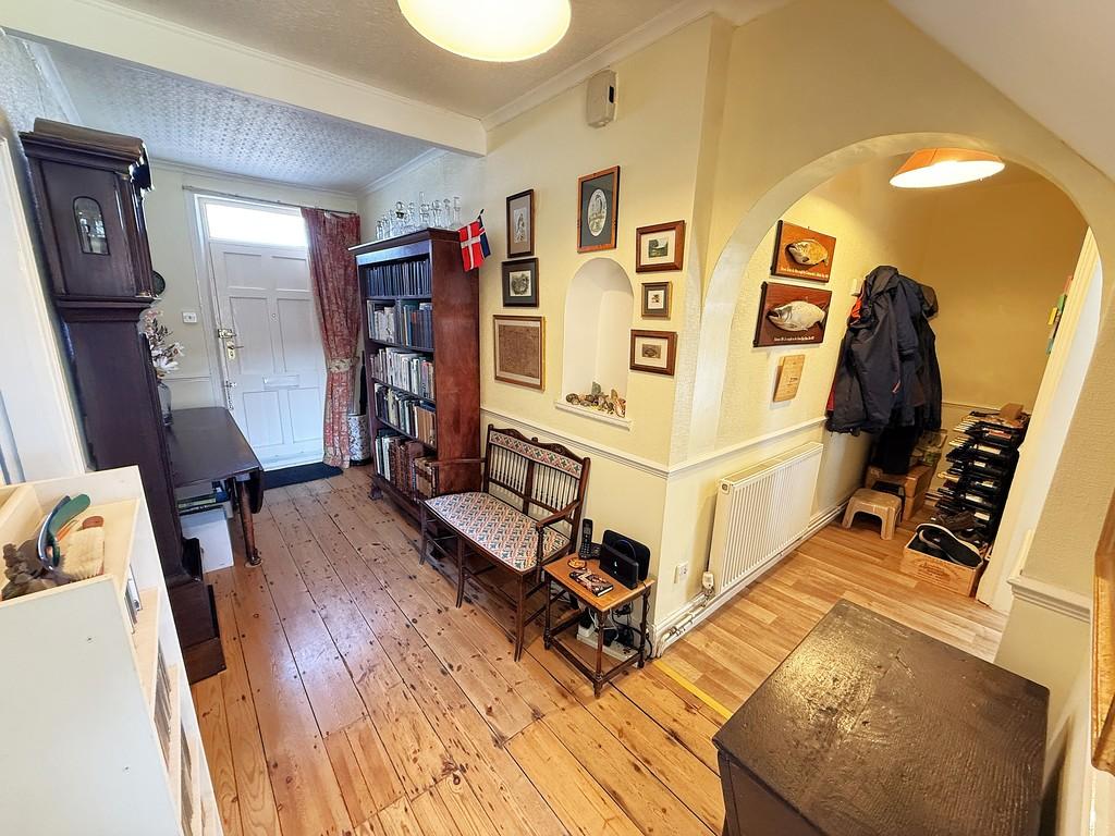 Entrance hall 1