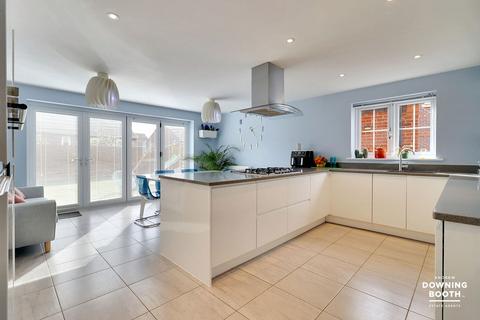 5 Buddleia Avenue, Streethay, Lichfield, WS13 8LL