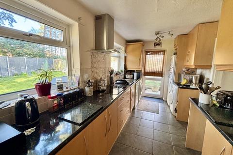 89 Blackbird Close, Creekmoor, Poole, BH17 7YB