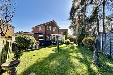 89 Blackbird Close, Creekmoor, Poole, BH17 7YB
