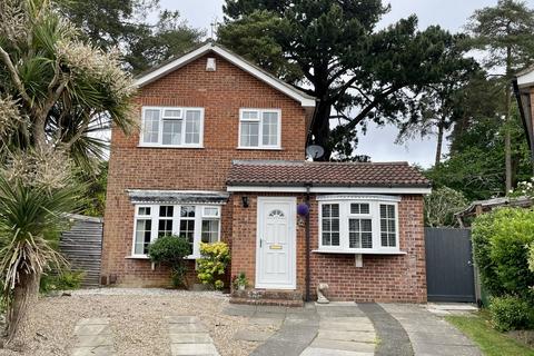 89 Blackbird Close, Creekmoor, Poole, BH17 7YB