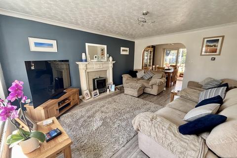 89 Blackbird Close, Creekmoor, Poole, BH17 7YB