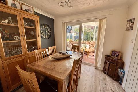 89 Blackbird Close, Creekmoor, Poole, BH17 7YB