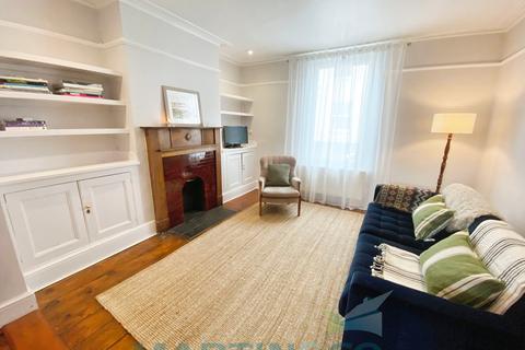 2 bedroom terraced house to rent, Codrington Street, Exeter
