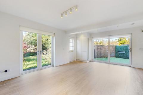 142 Millhouse Drive, Glasgow, G20 0UF