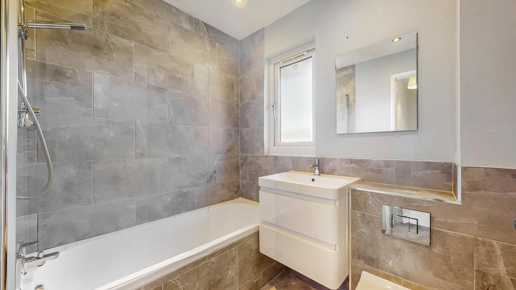 17-print-142 Millhouse Drive 23