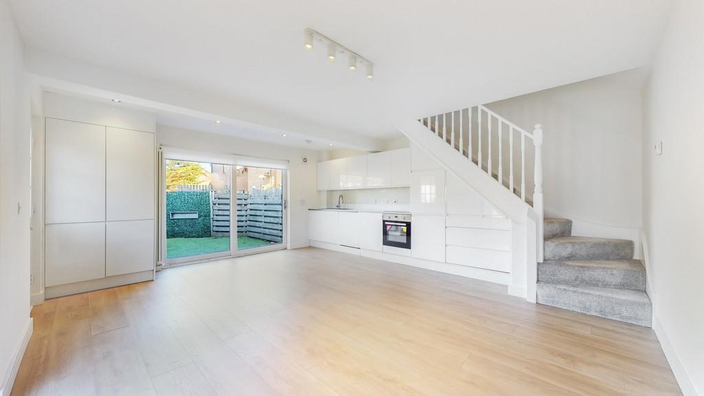 7-print-142 Millhouse Drive 11