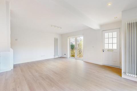 142 Millhouse Drive, Glasgow, G20 0UF