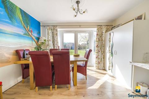 4 bedroom semi-detached house for sale, Bushy Hill Drive, Surrey GU1
