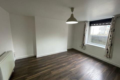 Studio to rent, Onslow Road, Southampton