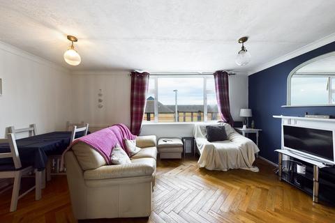 2 bedroom apartment to rent, Westbury Court, Devonport PL1