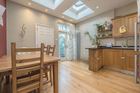 96 Cranmer Avenue, London, W13 9XU