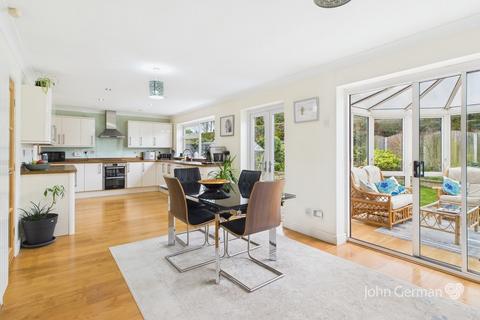 37 Lawn Avenue, Etwall, Derby, DE65 6JB