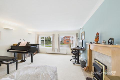 37 Lawn Avenue, Etwall, Derby, DE65 6JB