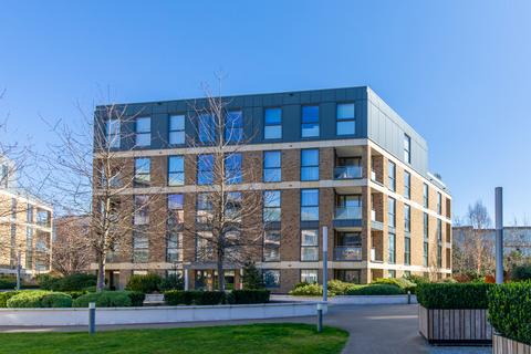Flat 15, Verdant House Levett Square, Richmond, TW9 4FE