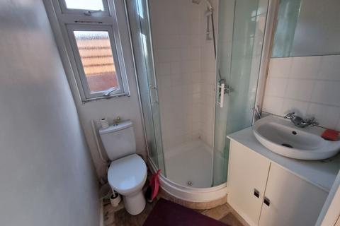 150 Locket Road, Wealdstone, Harrow, HA3 7NZ