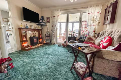 undefined, Dobbin Close, Covingham SN3