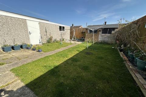 5 Dobbin Close, Swindon, SN3 5EN
