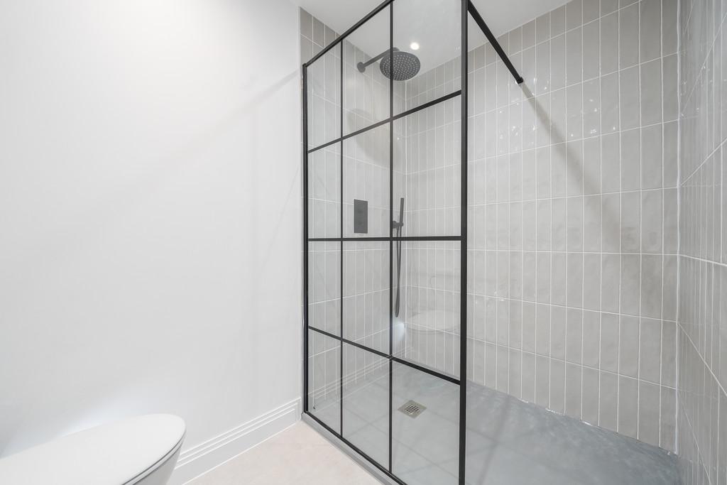 Bedroom 3 en suite