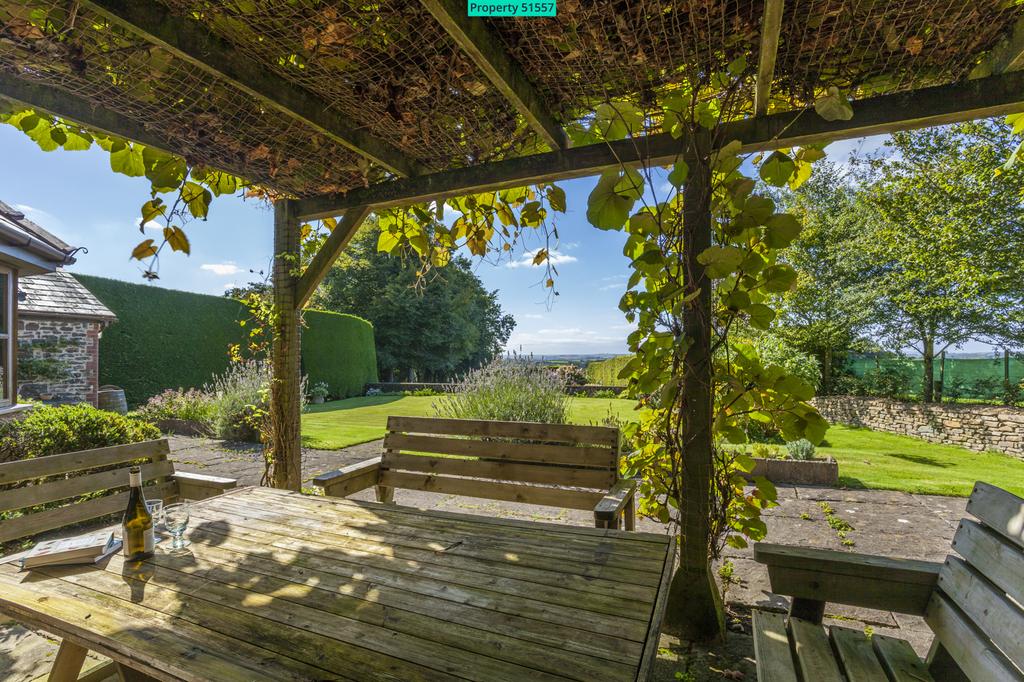 Lounge Patio/Pagola