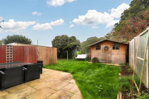 76 Rydens Way, Woking, GU22 9DN