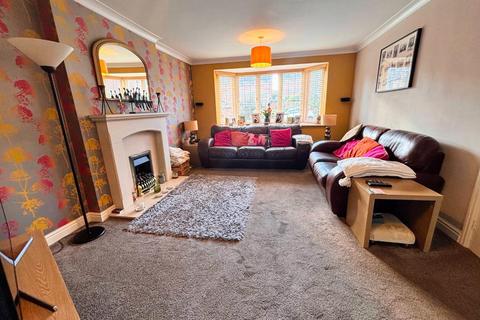 4 bedroom detached house for sale, Villa Way, Wootton Fields, Northampton NN4