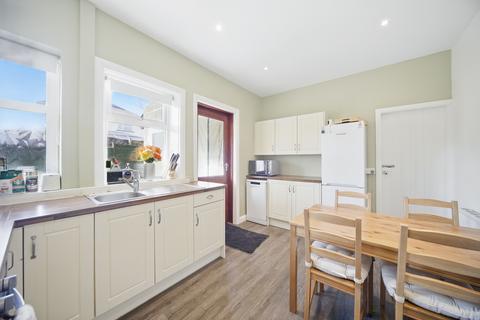 35 Ashtofts Mount, Guiseley, Leeds, LS20 9DB