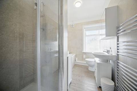 35 Ashtofts Mount, Guiseley, Leeds, LS20 9DB