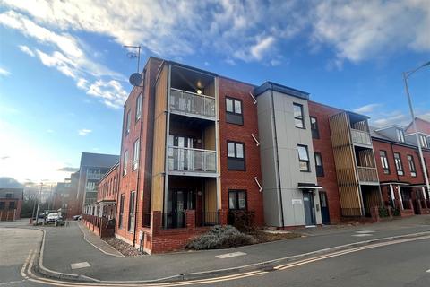 1 bedroom flat for sale, Willow Court, Fullwell Avenue, Clayhall