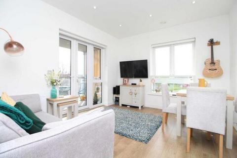 1 bedroom flat for sale, Willow Court, Fullwell Avenue, Clayhall