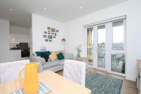 1 bedroom flat for sale, Willow Court, Fullwell Avenue, Clayhall