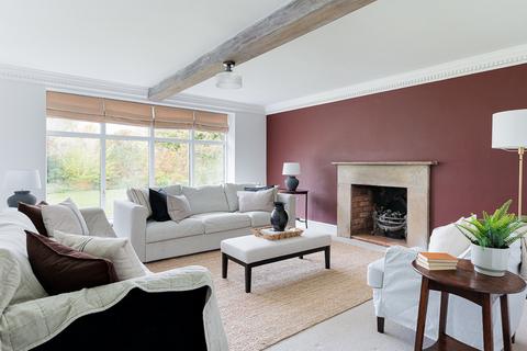 5 bedroom barn conversion to rent, Moss Lane, Ollerton