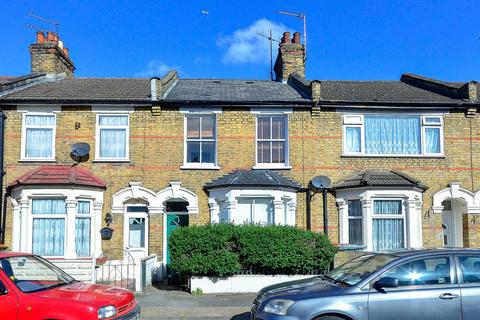 3 bedroom house to rent, Morley Road, Stratford, London, E15