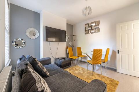 3 bedroom house to rent, Morley Road, Stratford, London, E15