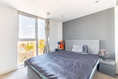 2 bedroom flat for sale, Elm Road, Wembley, HA9