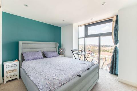 2 bedroom flat for sale, Elm Road, Wembley, HA9