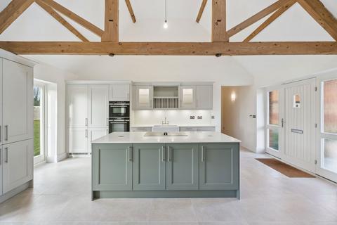 4 bedroom barn conversion for sale, Buckingham Road, Aylesbury HP22