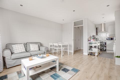 1 bedroom flat to rent, Rusham Road, Clapham South, London