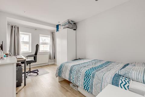 1 bedroom flat to rent, Rusham Road, Clapham South, London