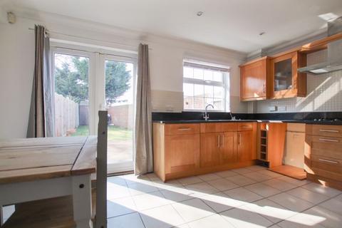 8 Calvert Drive, Dartford, DA2 7GA