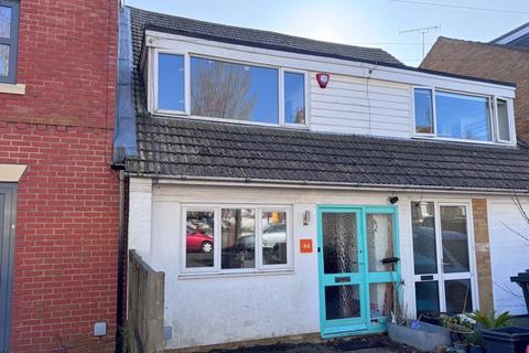 3 bedroom terraced house for sale, Hythe Road, Brighton