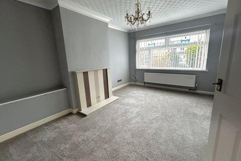 2 bedroom bungalow to rent, Merlin Crescent, Bridgend