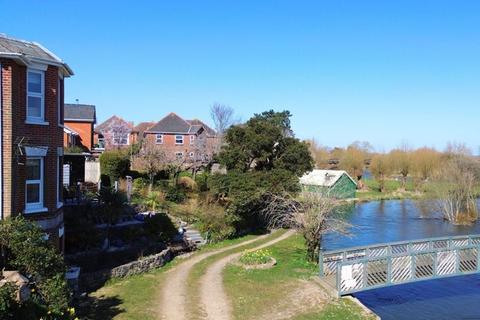3 bedroom flat for sale, CHRISTCHURCH TOWN CENTRE