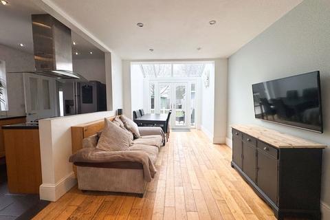 3 bedroom semi-detached house for sale, GRIMSBY ROAD. CLEETHORPES